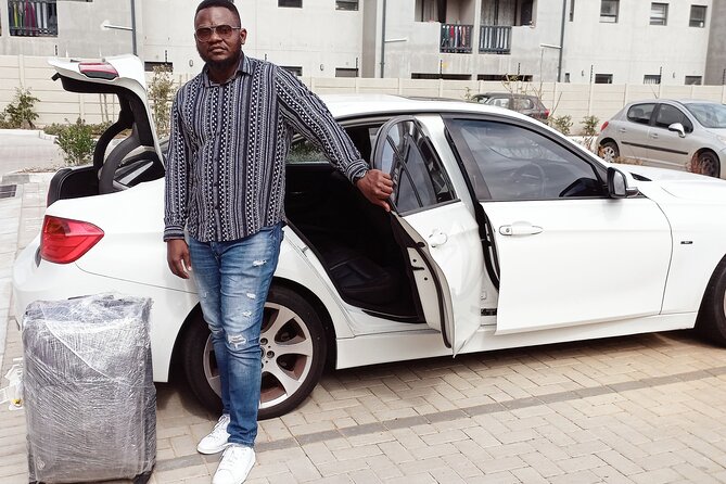 Private Cape Town International Airport Transfer - Private Transport for Up to Four People