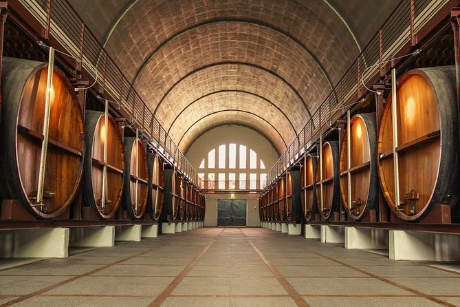 Private Cape Winelands Guided Full Day Tour from Cape Town - The Franschhoek drive and a scenic lunch