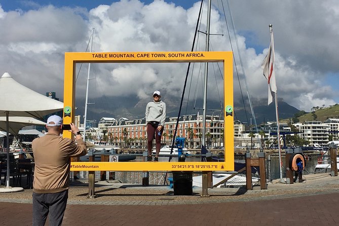 Private city tour in Cape Town with pickup - Starting at 9:00 am with Table Mountain