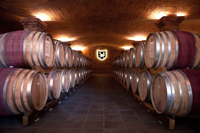 Private Full Day Stellenbosch Wine Tour with Pick Up and Drop Off - Hartenberg: Start with a Traditional Wine Tasting