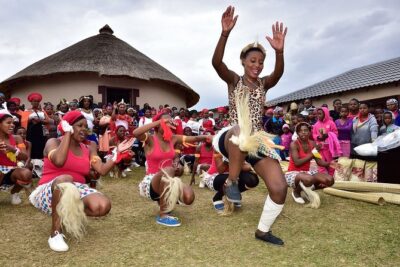 Private Guided Cultural Day Tour of Zulu Village & PheZulu Safari Park
