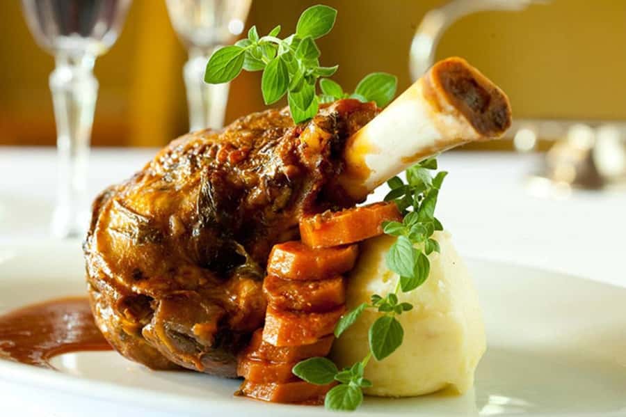 Private Oudtshoorn Full Day Tour - What the private guide adds to the price