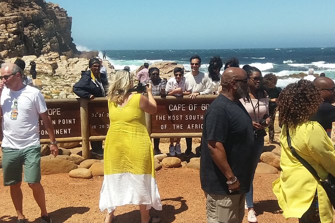 Private Tour from Cape Town To Cape of Good Hope Penguins Plus Wine Tasting F/D - Chapmans Peak Drive and its famous curves