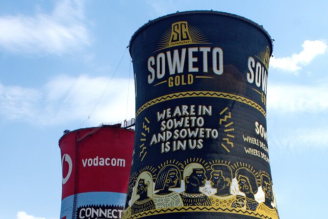 Private Tour of Johannesburg, Soweto and Apartheid Museum - Constitution Hill and the prison that became a court