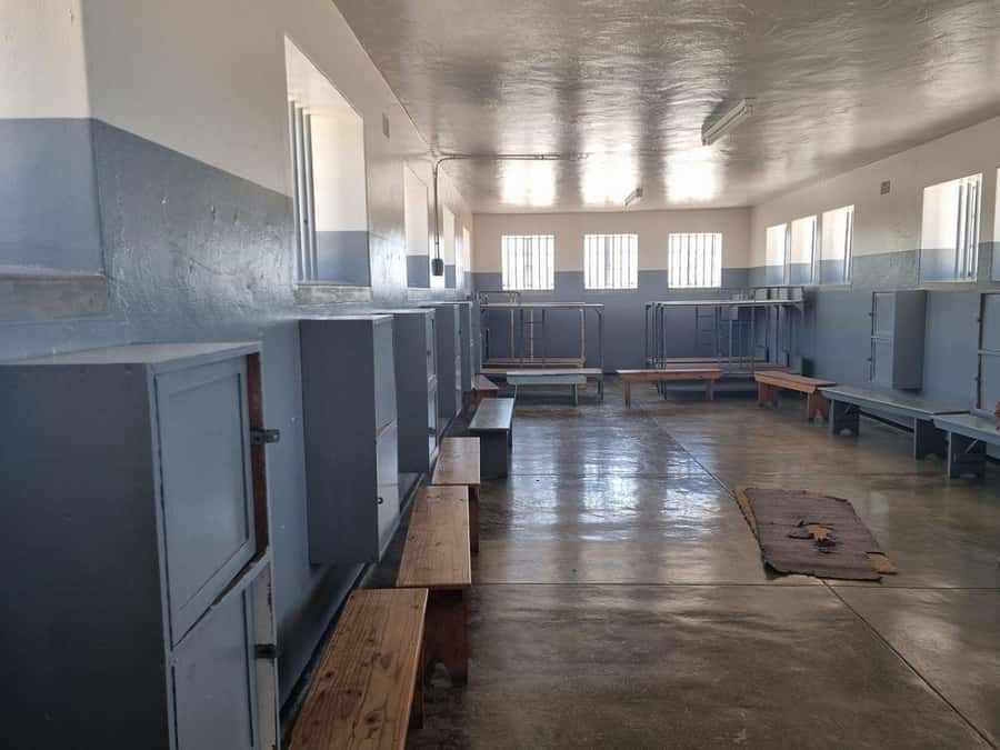 Private Tour: Robben Island, City Tour and Table Mountain - Starting at Nelson Mandela Gateway