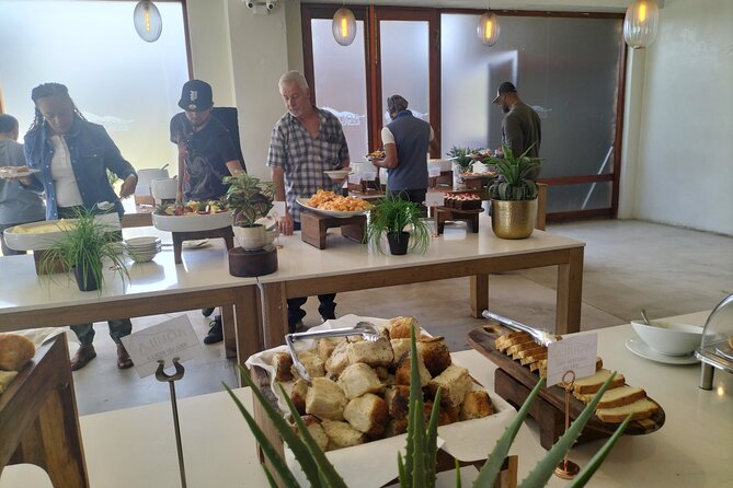 Private Tour to Aquila Game Reserve in Cape Town - see the Big5 - The 2 to 3 hour Big 5 game drive