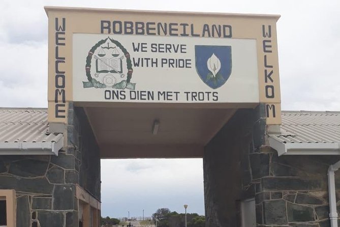 Robben Island and Table Mountain Tour - Meeting a former prisoner inside the prison