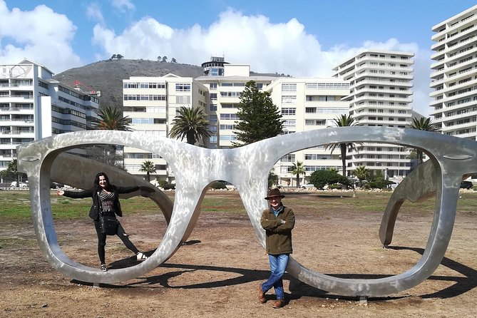 Robben Island, Bokaap, Mandela Glasses. tickets conf 8am next day - Robben Island by bus and on foot