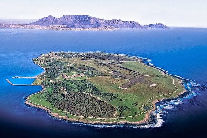 Robben Island ,Kirstenbosch Gardens and Groot Constantia. - Is $138.47 a fair price?