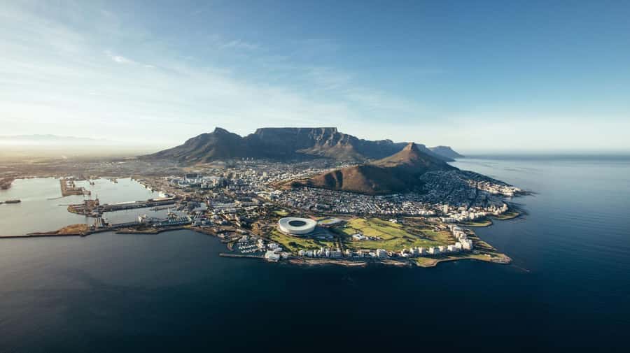 ROBBEN ISLAND MUSEUM TOUR, WITH OPTIONAL LAST MINUTE TICKETS - The ferry ride across Table Bay