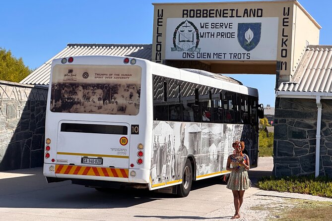 Robben Island & Table Mountain Pre Booked Tickets With Hotel Pick Up & Drop Off - Group size, pace, and what you really receive