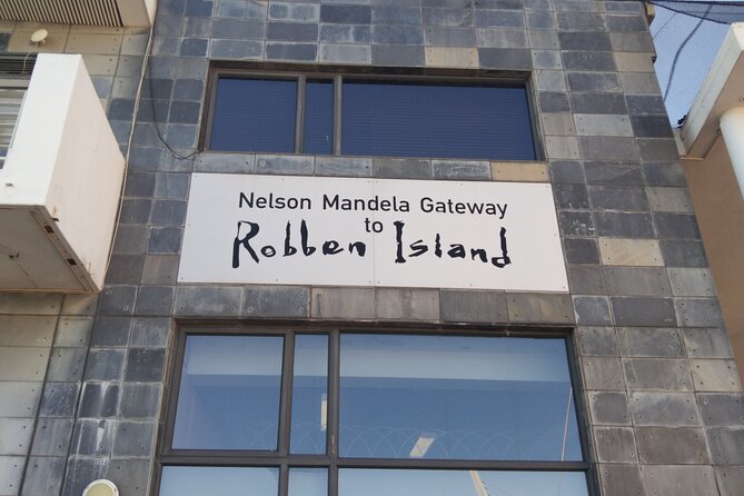 Robben Island Tour including Pick Up & Drop Off from Cape Town - Timing, weather, and practical planning