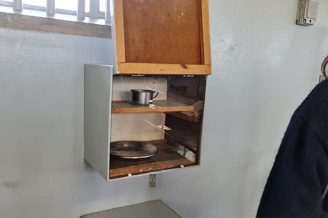 ROBBEN ISLAND with Pre-Booked Tickets Half day tour - Timing, group size, and a busy Cape Town schedule