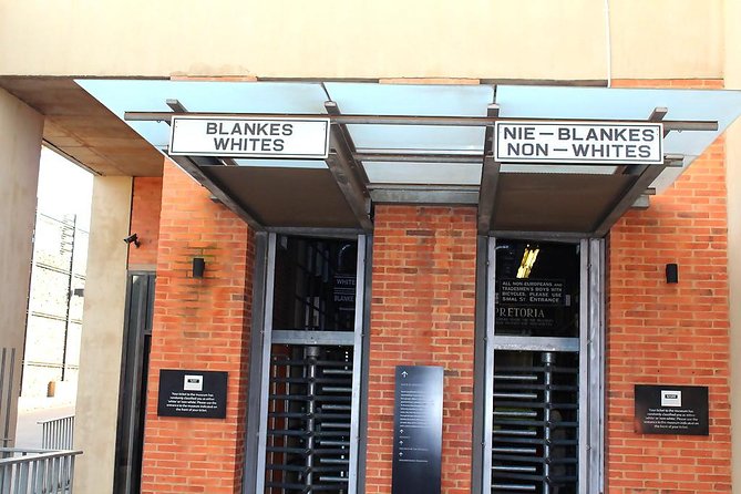 Soweto and Apartheid Museum Guided Tour - The guide matters more than the vehicle