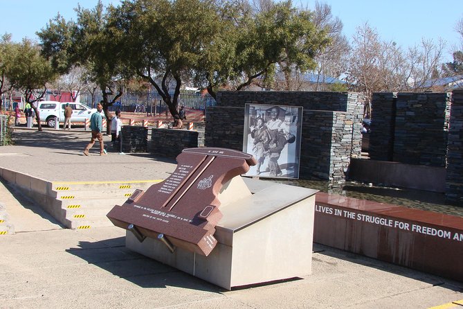 Soweto and Johannesburg & Apartheid Museum - A brief look inside a traditional medicine shop