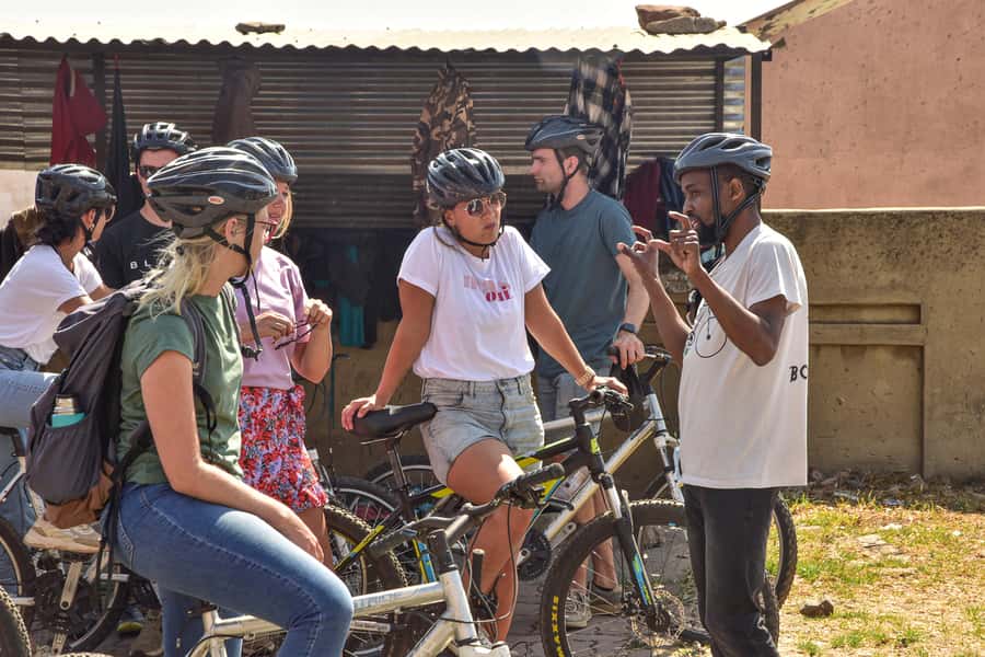 Soweto Food & Beer Bike Tour - Beer stops and the relaxed pace