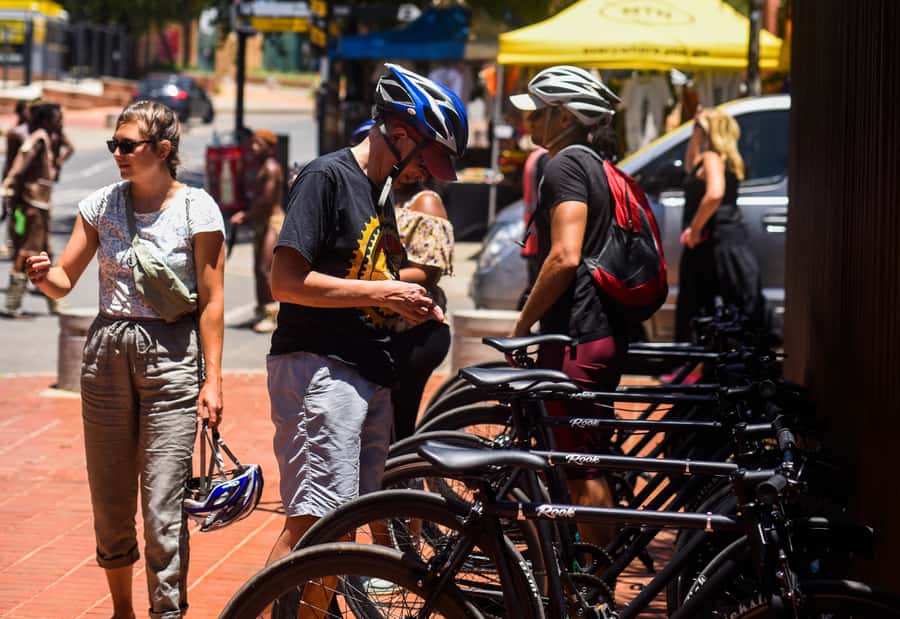 Soweto: Guided Bicycle Tour with Lunch - Vilakazi Street and the kota lunch
