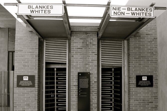 Soweto, Mandela House, Apartheid Musem, Constitutional Court - Spending Three Hours at the Apartheid Museum