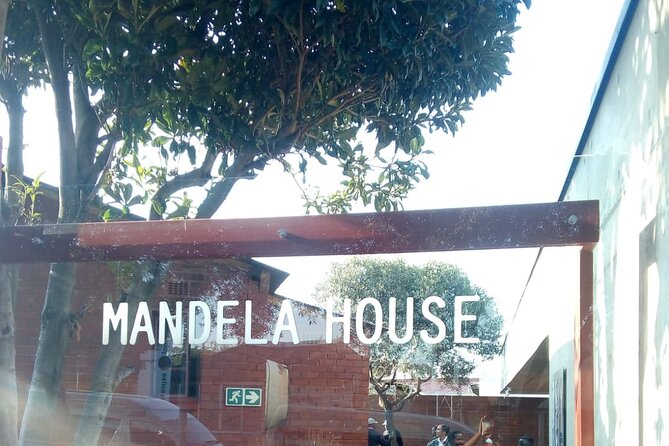 Soweto Tour Township Experience - Baragwanath Medical Centre and Chris Hani Bara Hospital