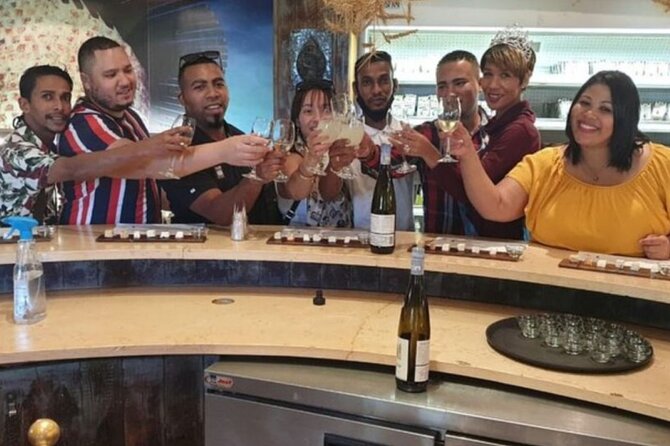 Stellenbosch, Franschhoek and Paarl: Full Day Wine Tour - Lunch in Stellenbosch, with wine if you want it