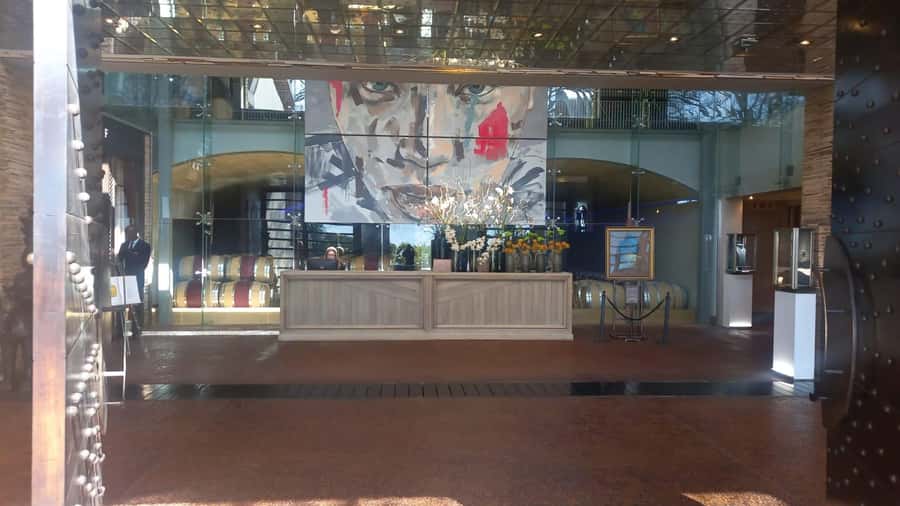 Stellenbosch, Franshoek ,Paarl Region (20 wine tastings) - The Mandela monument and Franschhoek
