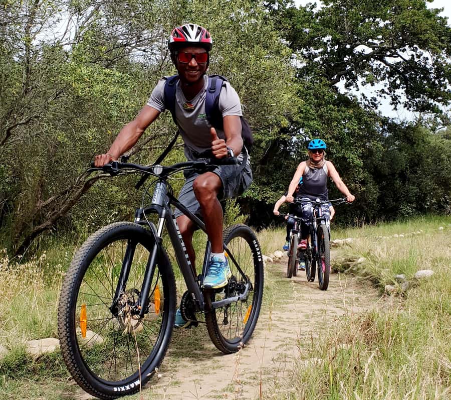 Stellenbosch: Historical Bike Tour & Wine Tasting - Second estate: Cape Dutch buildings and chocolate
