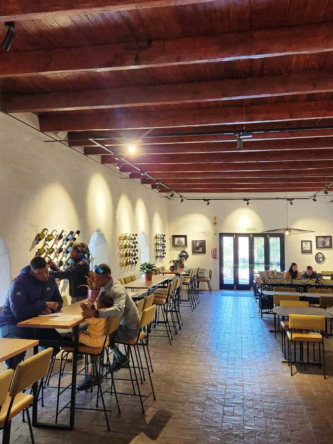 Stellenbosch: Hop-On Hop-Off Northern Route Wine Tour - Why visiting all six estates is difficult
