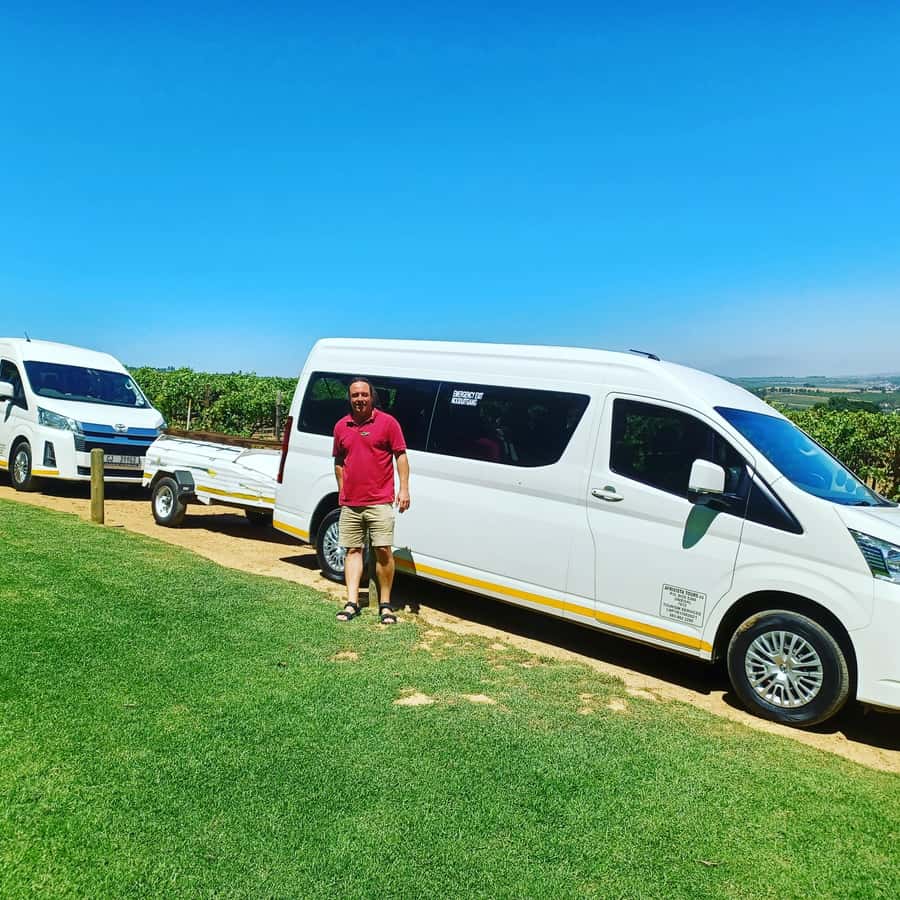 Stellenbosch wine tour, all inclusive of lunch and tastings. - Four wineries, four different moods