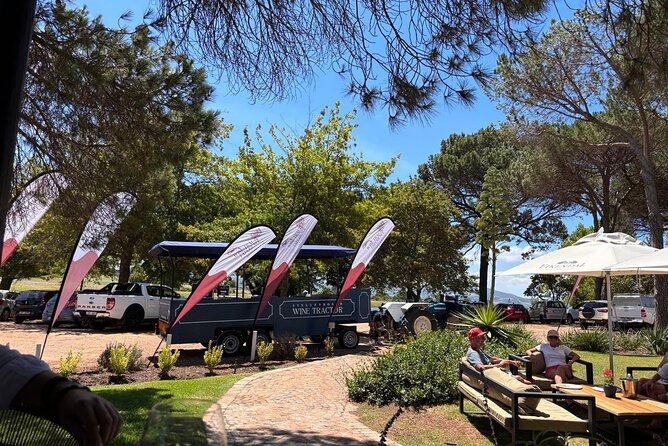 Stellenbosch Wine Tractor hop-on-hop off wine tasting tour - Choosing your stops instead of chasing all eight