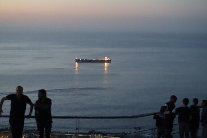 Summer Sunset Bus Tour in Cape Town - Signal Hill: ninety minutes for a picnic and sunset