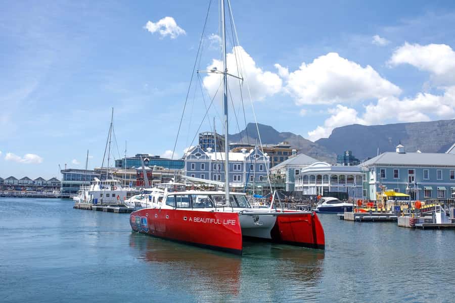 SUNSET BOUT CRUISE- Waterfrnt Cape Town (Hotel pickup incl.) - Boarding at the V&A Waterfront