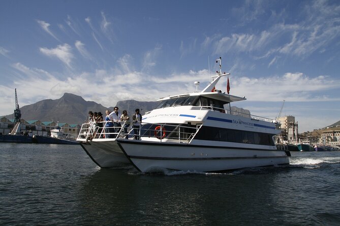 Sunset Champagne Cruise from Cape Town - Is the cruise good for couples, families, and groups?