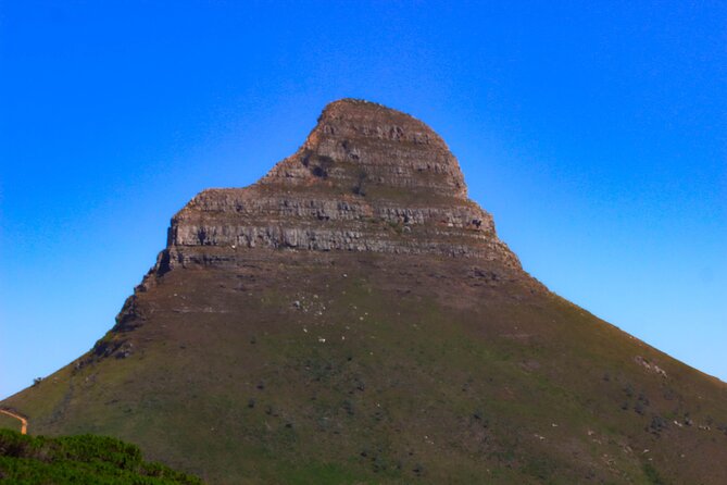 Table Mountain and Cape Peninsula Tour with Penguins - Simon’s Town leads into the penguin visit