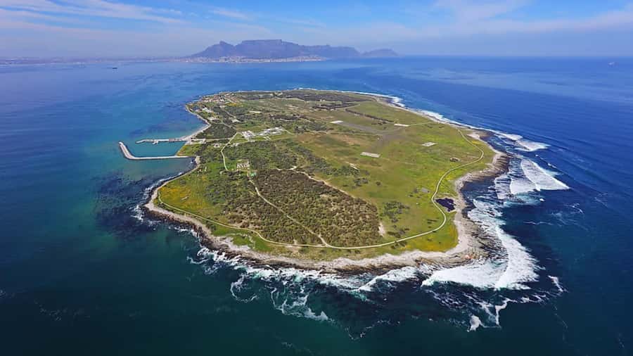 Table Mountain and Robben Island. - Key points to know before you book