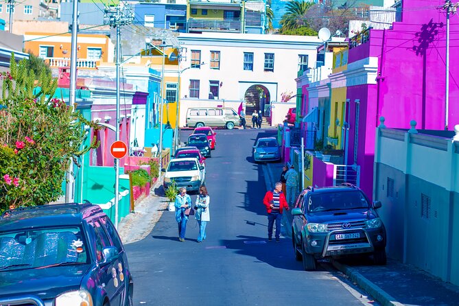 Table Mountain & Cape Town City Half Day Private guided Tour - Church Square and the record of slavery