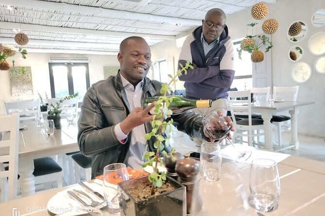 Table Mountain & Constantia Wine Tasting Full Day Tour. - Constantia Glen and the first wine stop