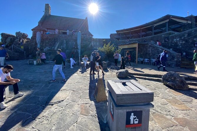 Table Mountain Tour including Pick Up & Drop Off from Cape Town - Guide Venuste and the human side of the tour