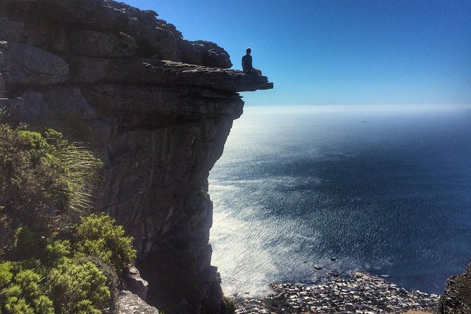Table Mountain: Tranquility Cracks Full Day Hike - Starting at 6:00 am on the Lower Tafelberg side