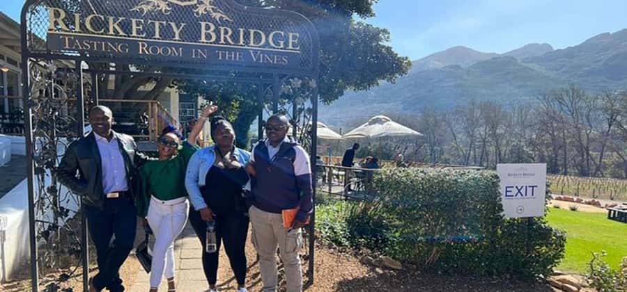 Tailor made Stellenbosch Winelands Full Day Tour - Leaving Cape Town for Stellenbosch wine country