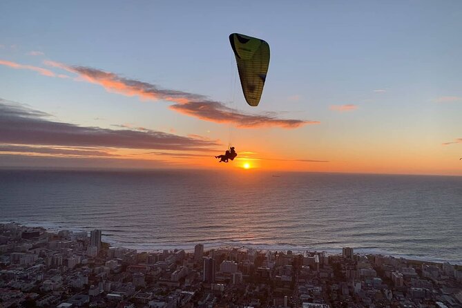 Tandem Paraglide Flight with Instructor - Who Will Enjoy This Cape Town Flight?