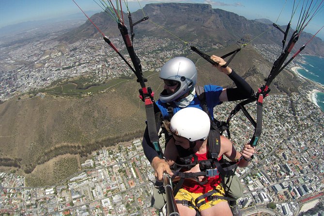 Tandem Paragliding Cape Town Experience TABLE MOUNTAIN PARAGLIDE - Is $102.95 good value?