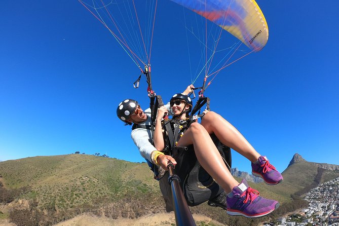 Tandem Paragliding in Cape Town - Arriving at The Tandem Flight Co. on Signal Hill Road