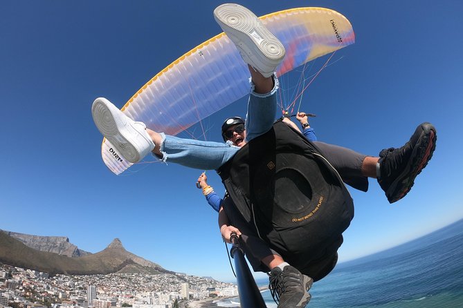 Tandem Paragliding in Cape Town - In the air above Lion’s Head and the coast