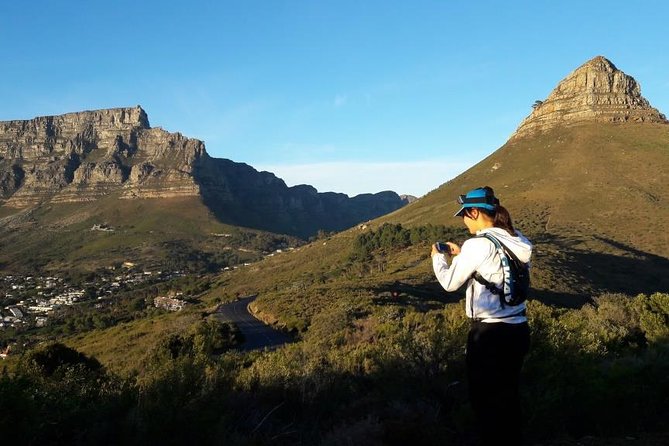 Trail running Lion's Head to Signal Hill Morning Run - A figure-eight run around Cape Town’s famous hills