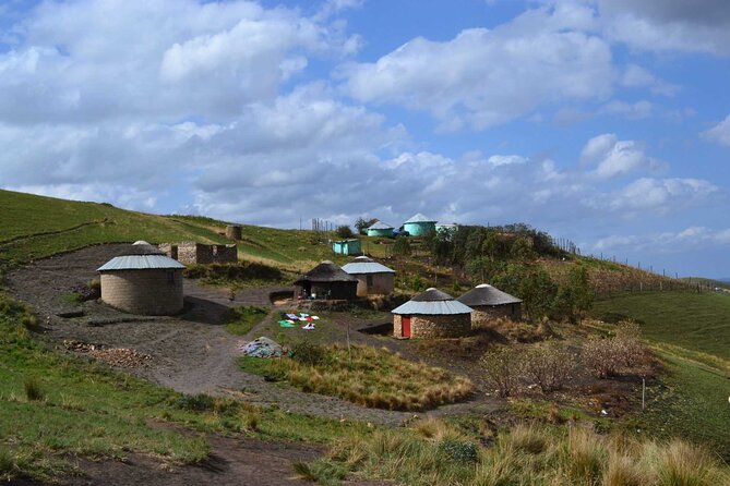 Valley of a Thousand Hills - Durban - Phezulu Safari Park and its Zulu cultural village