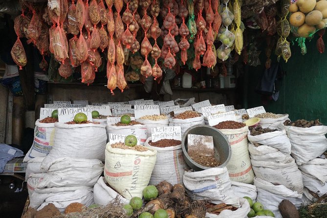 Zulu Cultural Experience: Zulu Village + Tribal Markets + Traditional Zulu Food - Warwick Markets Show Culture in Motion